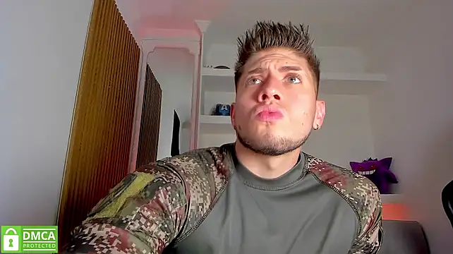 SebastianMaximoff_ Adlı Modelin Canlı XXX Sohbeti
