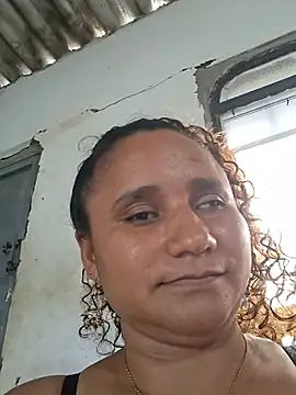 Mature--Mommy Adlı Modelin Canlı XXX Sohbeti