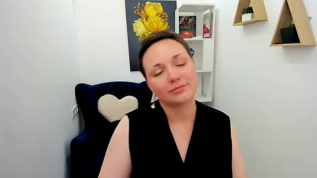GoldenHazee's Live XXX Chat