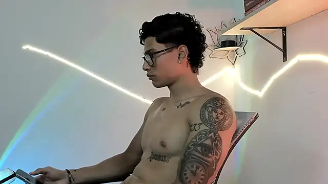 srghost333 现场XXX聊天