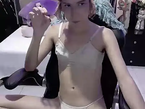 vivienne_hadi Pertunjukan Webcam