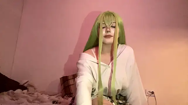 MirraDream webcam show