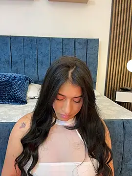 Chatroom XXX en direct de KallyMyller1