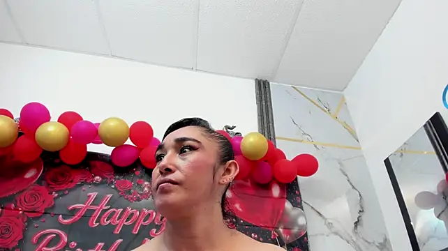 charlotte-11's Live XXX Chat