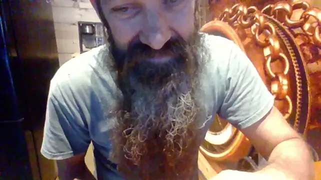 Pokazy przed kamerką – sit-on-my-beard