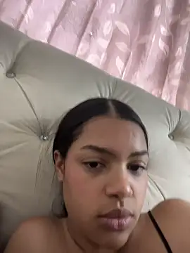 Chatroom XXX en direct de Megan_Hillss_
