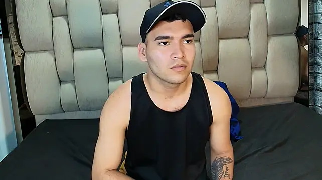 XXX chat uživo modela Austin_harris_