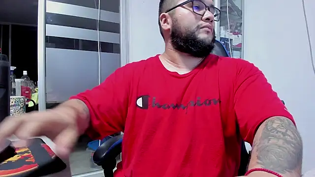 VINCEDMAGLIOO's Live XXX Chat