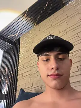 Lander_Cruz's Live XXX Chat