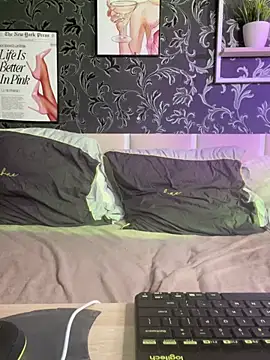 RubyMotten Live XXX chat