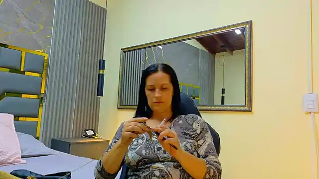 دردشة Britney_taylor_ الجنسية المباشرة
