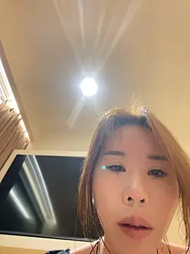 Lizgirls 现场XXX聊天