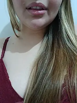 Klara2221 Live XXX-Chat