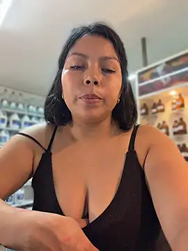 Chat +18 de ISABELLA__LUNA ao vivo