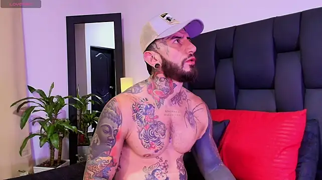dilan_scootk_j élő XXX-chatje