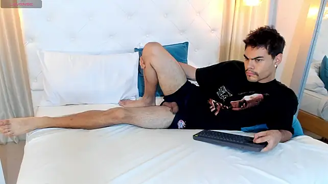 Lycan____ Webcam show