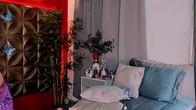 Gaia_rougee's Live XXX Chat