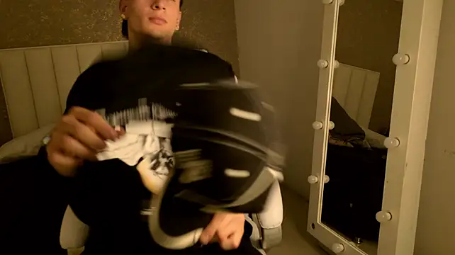 Czat XXX na żywo – JordanMiller_