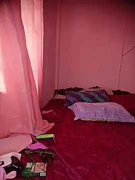 Strongshemail Adlı Modelin Canlı XXX Sohbeti