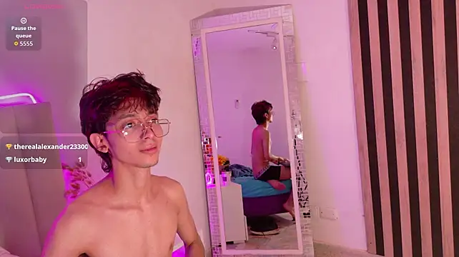 Chatroom XXX en direct de Twink_Sebas7