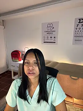 Chat XXX ao vivo de Lillymoon__
