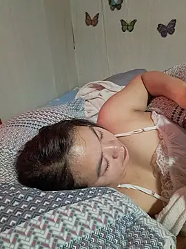 צ'אט XXX בשידור חי של FayolaHotwild25