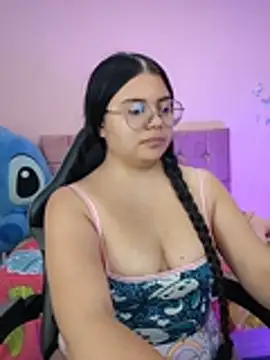 צ'אט XXX בשידור חי של esmeralda112