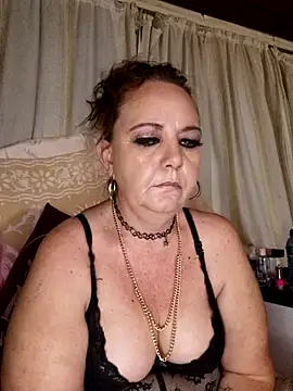 Kimmyb777 Adlı Modelin Canlı XXX Sohbeti