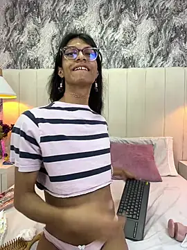 Lylith_606 – Naživo XXX chat
