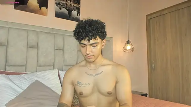 Kairoxxx_ Chat XXX in diretta