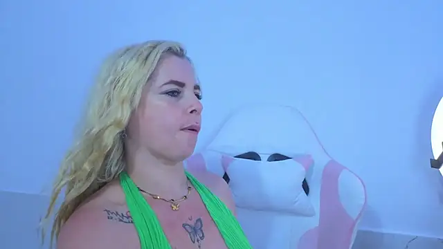 دردشة HannaBrave الجنسية المباشرة