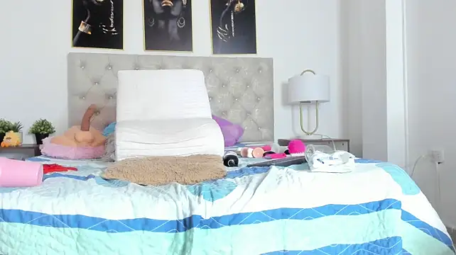 hailey_hadid live XXX chat