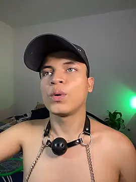 _Leo_Boy Live XXX-chat