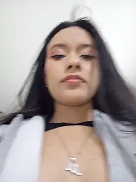 -camila-cooper-_ Adlı Modelin Canlı XXX Sohbeti