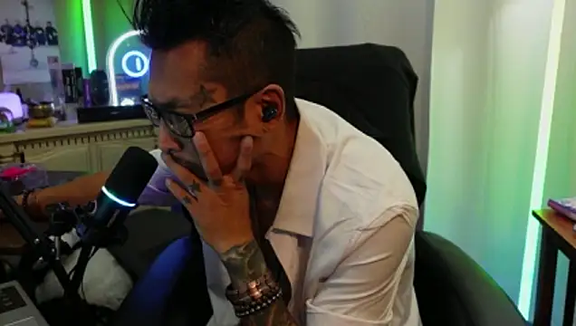 Ghost11_11's Live XXX Chat