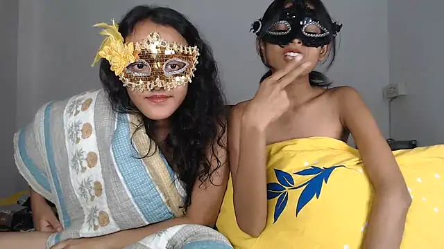 Virgin_Aisha's Live XXX Chat