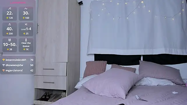 liia_collins_n Live XXX chat