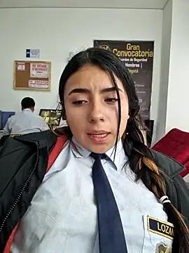Angela__05 লাইভ XXX চ্যাট