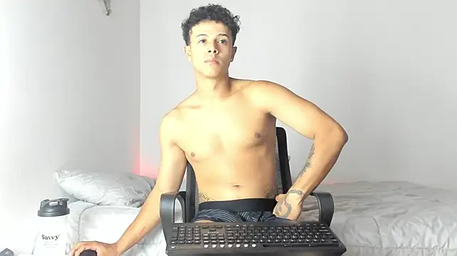 Živý XXX chat _Alex_Colton
