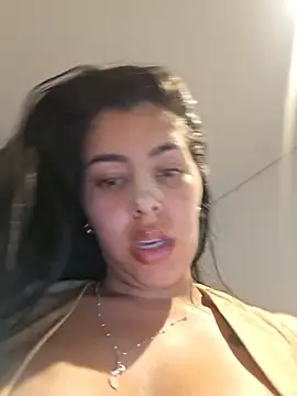 Luianna live XXX chat