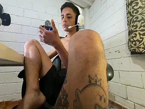 Max_TheHorseDick Live XXX Chat
