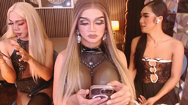 Czat XXX na żywo – PrettyHorseCockTrans