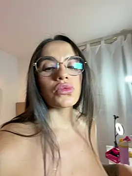 MariaAntonia__ élő XXX-chatje