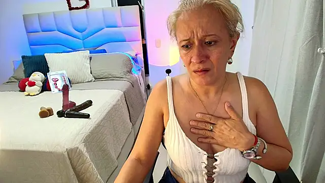 Czat XXX na żywo – Naty_Stone