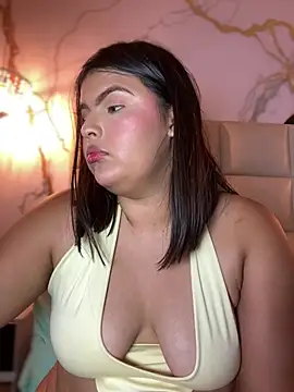 Lia_sexx élő XXX-chatje