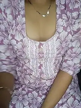 Nidhi108xxx's Live XXX Chat