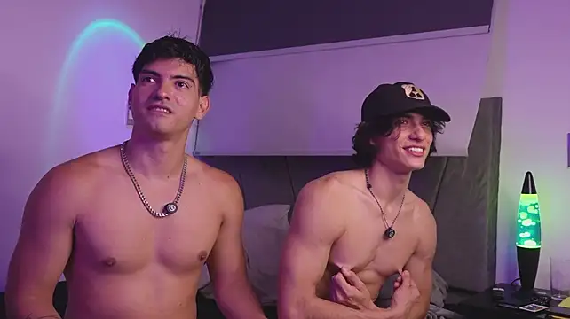 Chat +18 de bbbeachboy ao vivo