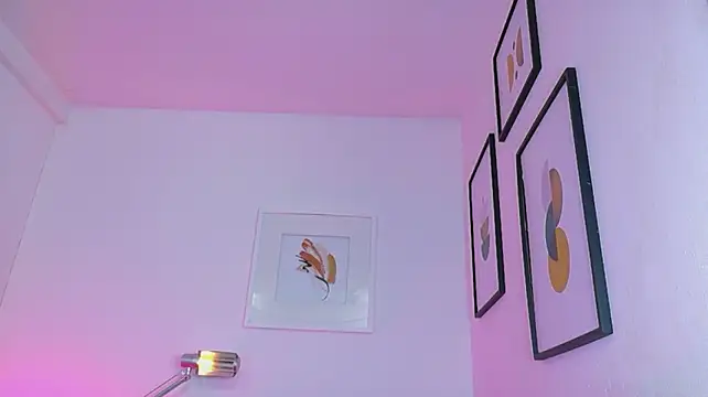 MySugarmoomy's Live XXX Chat