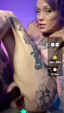 MommyMisfit's Live XXX Chat