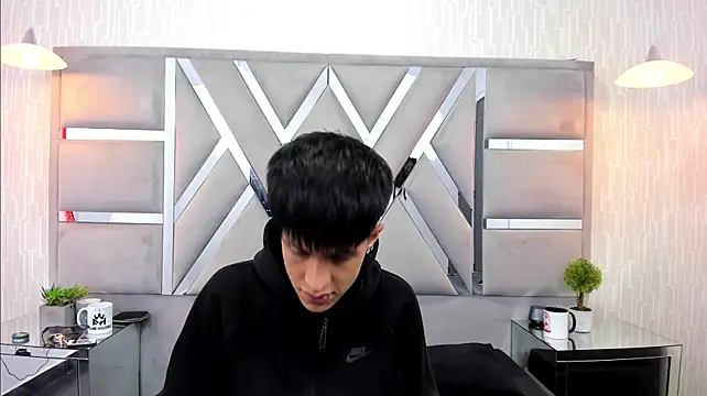 MikeHunteer Live XXX-Chat